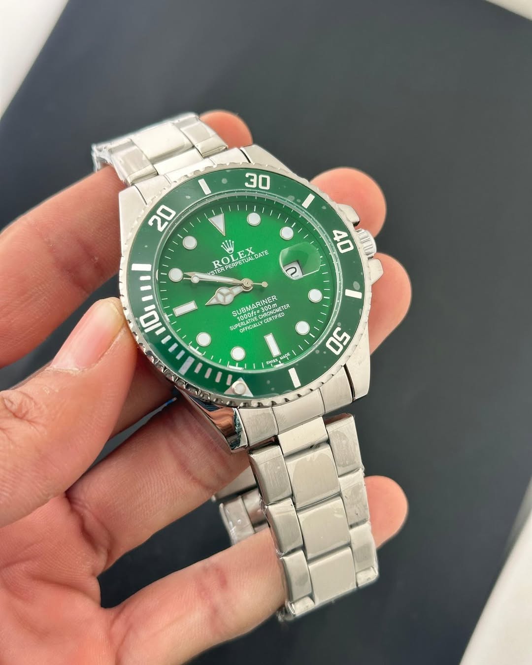 Rolex Submariner Green & Sliver Model Premium Automatic