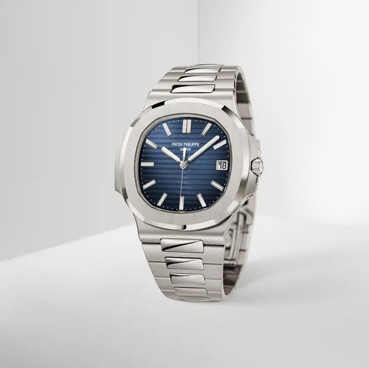 Patek Philippe Nautilus 5711/1R Stainless Steel Japan Automatic Mens Watch