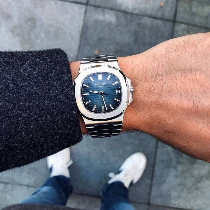 Patek Philippe Nautilus 5711/1R Stainless Steel Japan Automatic Mens Watch