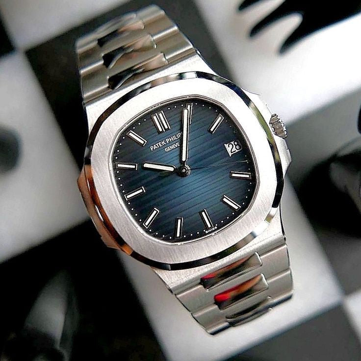Patek Philippe Nautilus 5711/1R Stainless Steel Japan Automatic Mens Watch
