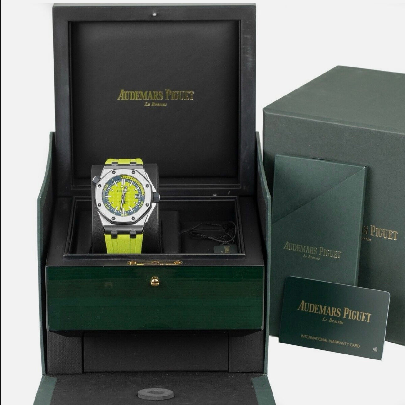 Audemars Piguet Royal Oak Offshore Diver Watch Green Dial 42mm Automatic Mens Watch